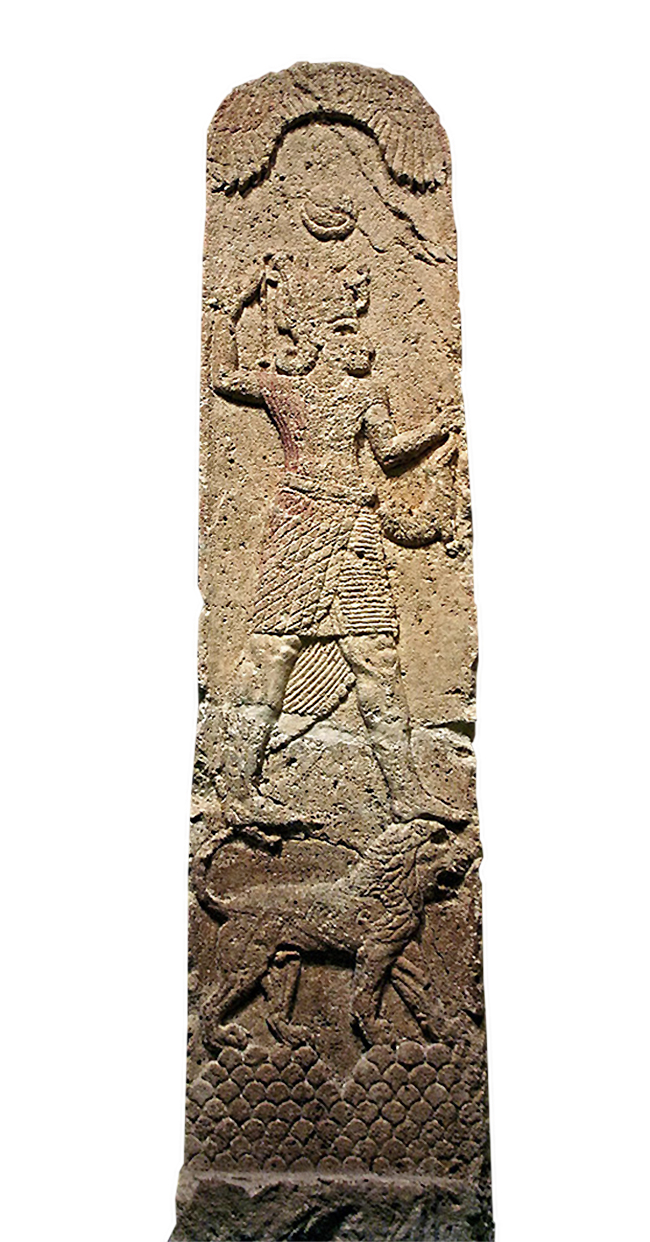 Estela con la representación de un dios caminando sobre un león (Museo Louvre, Siglo VI a. C.)