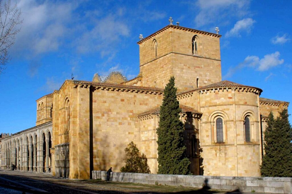Avila - Basilica de San Vicente - Cabecera (1109)