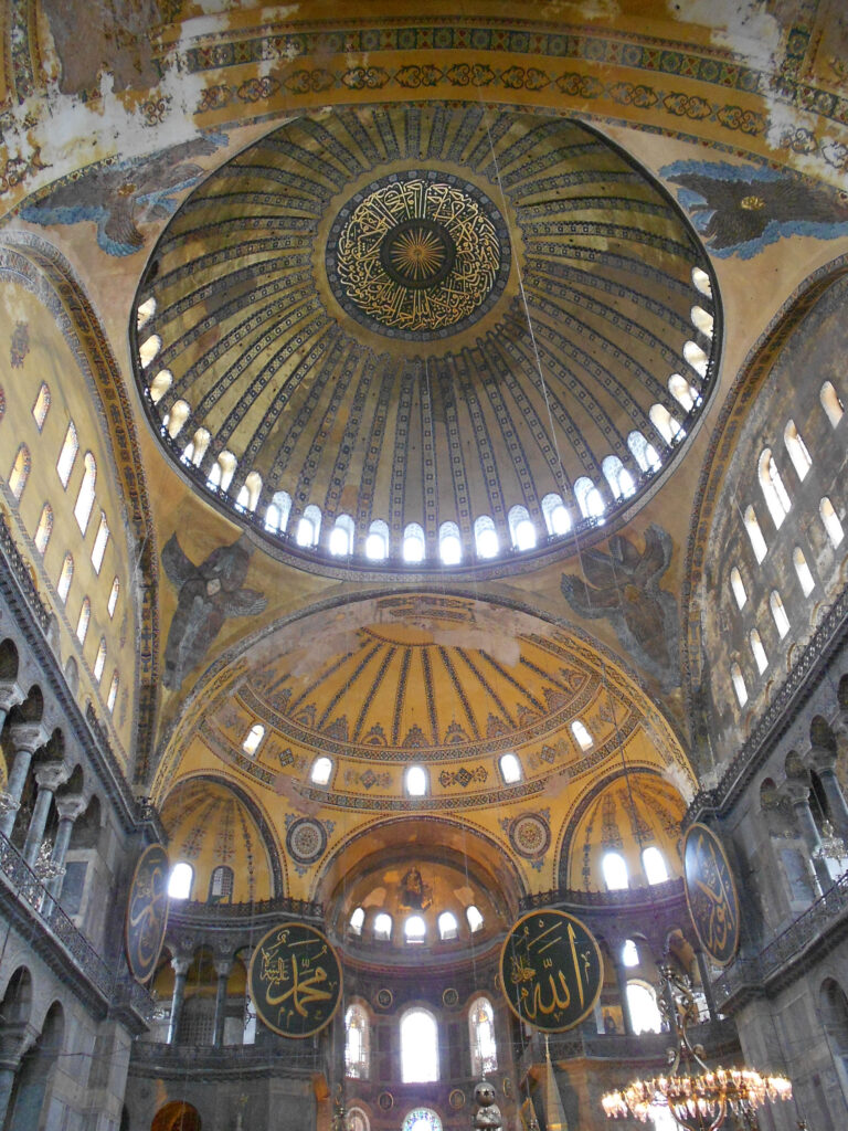 Constantinopla - Basílica Santa Sofía (532-537)