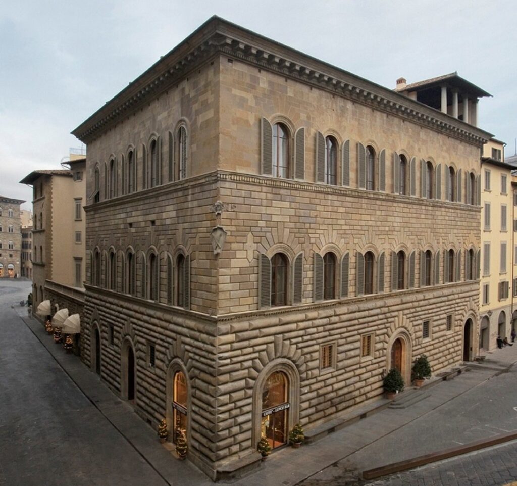 Michelozzo - Palacio Médici-Riccardi de Florencia (1444)